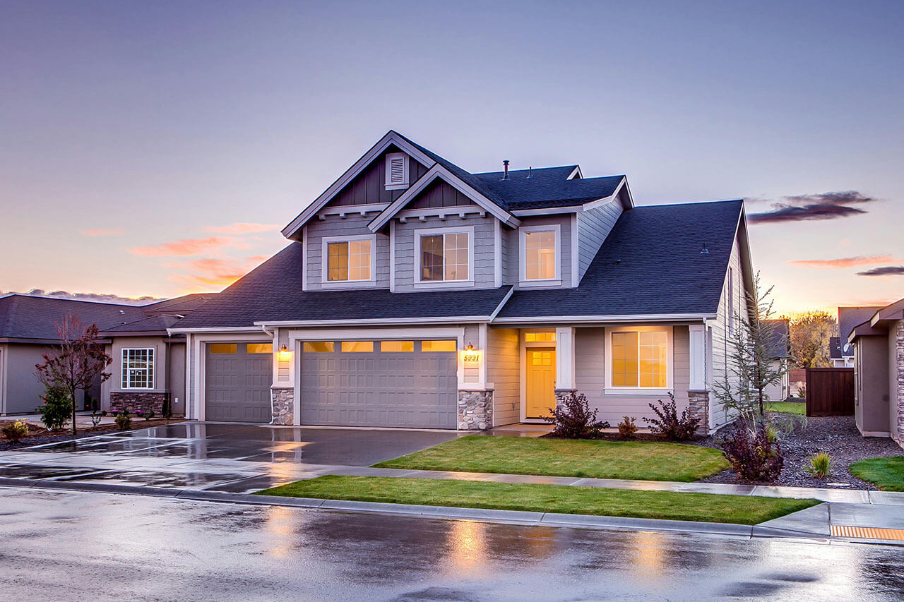 Lighting Automation for Short-Term Rentals: A Smart Way to Improve Guest Experience